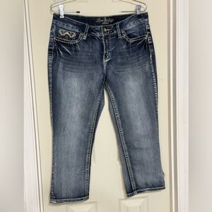 Love Indigo Women’s Jean Capris Size 8